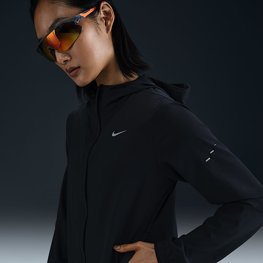 Nikeが通気性を自動でコントロールできる最新のアパレル技術